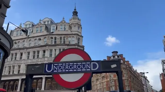Knightsbridge  underground station